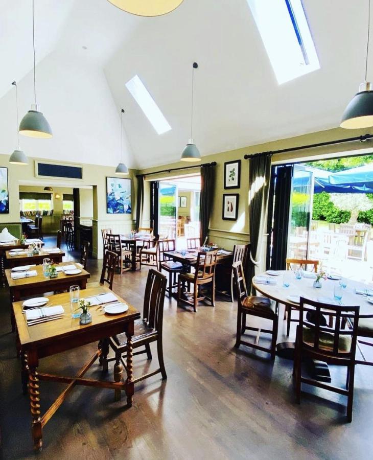 The Bottle & Glass Inn Harpsden Exteriér fotografie